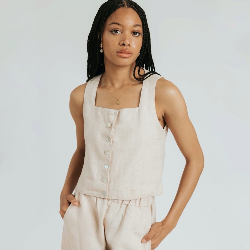Darcy Apparel Claude Top in Birch